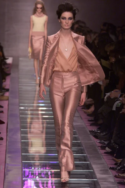 Look 9
